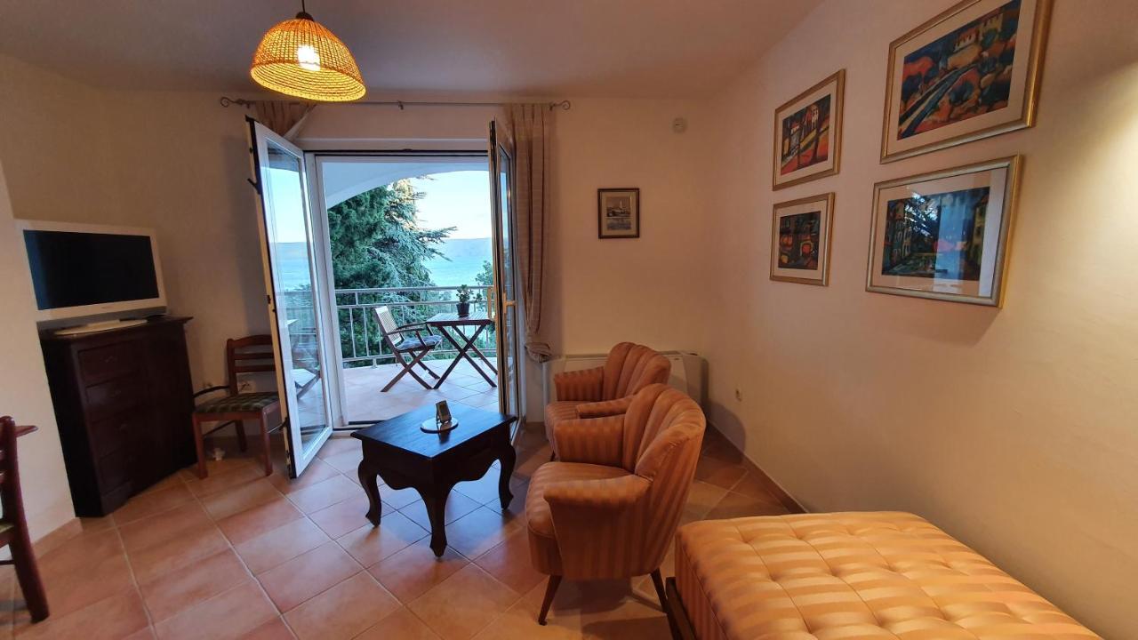 Sea Side Apartments 4* Нови Винодолски Екстериор снимка
