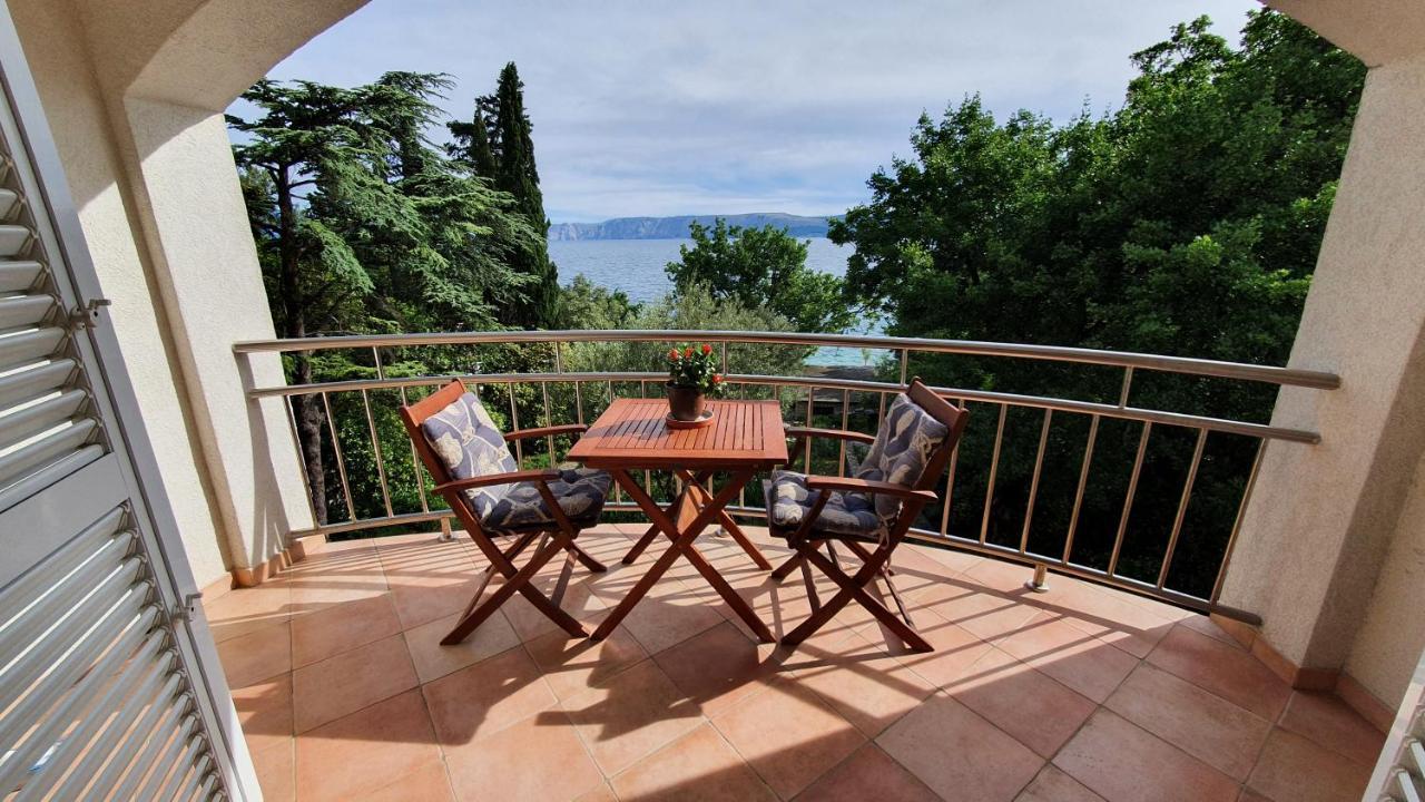 Sea Side Apartments 4* Нови Винодолски Екстериор снимка