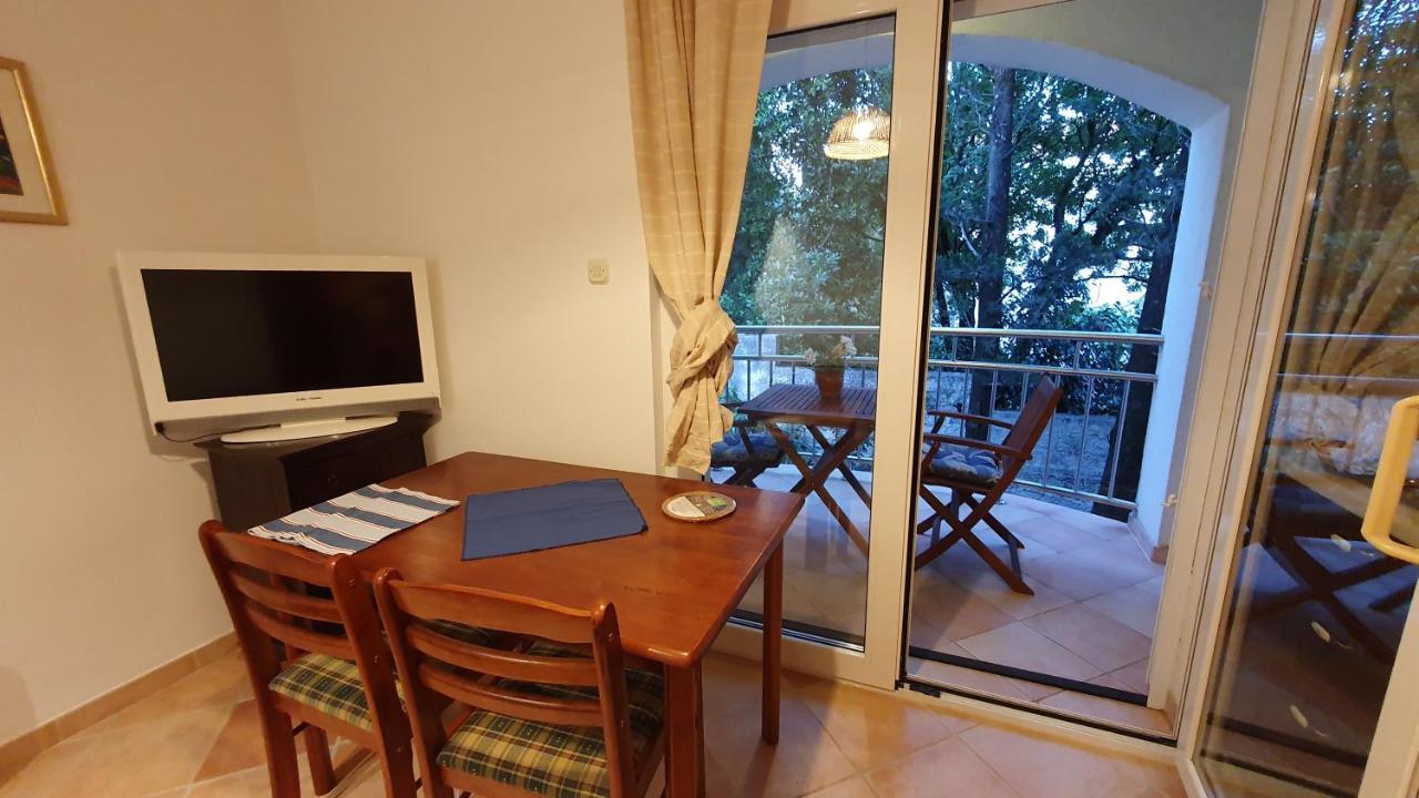 Sea Side Apartments 4* Нови Винодолски Екстериор снимка