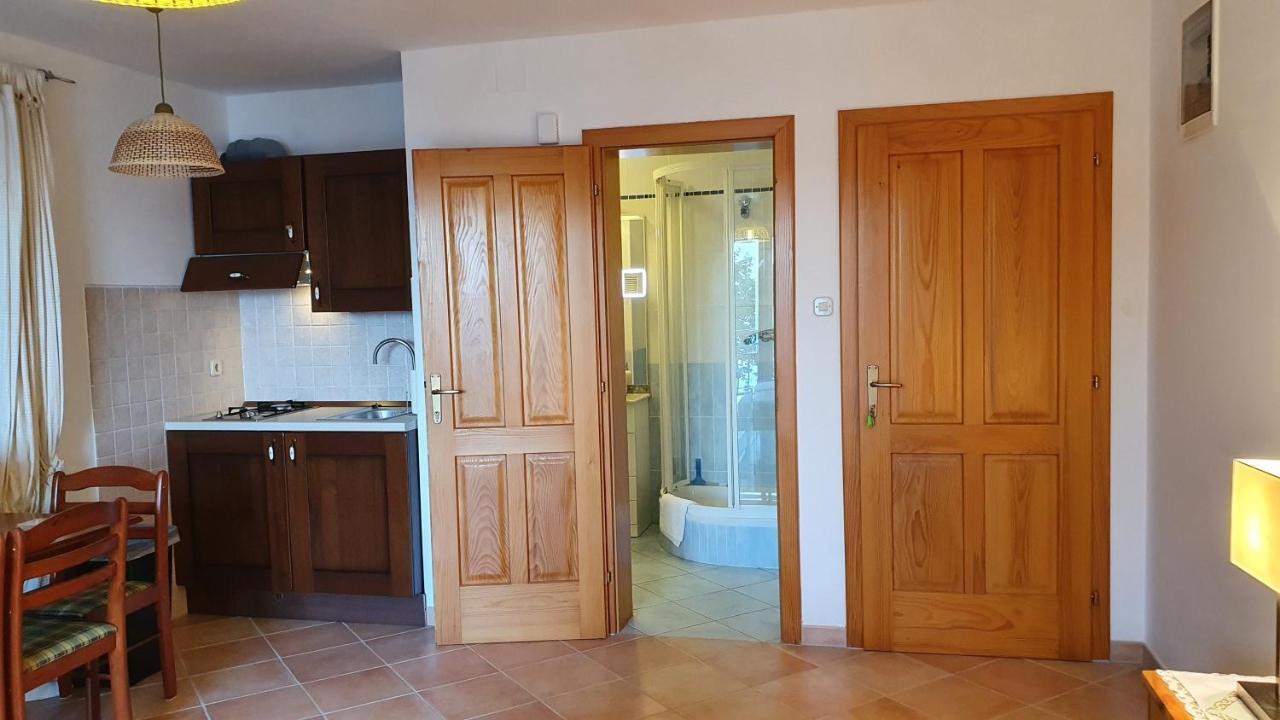 Sea Side Apartments 4* Нови Винодолски Екстериор снимка