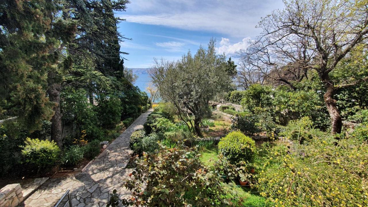 Sea Side Apartments 4* Нови Винодолски Екстериор снимка