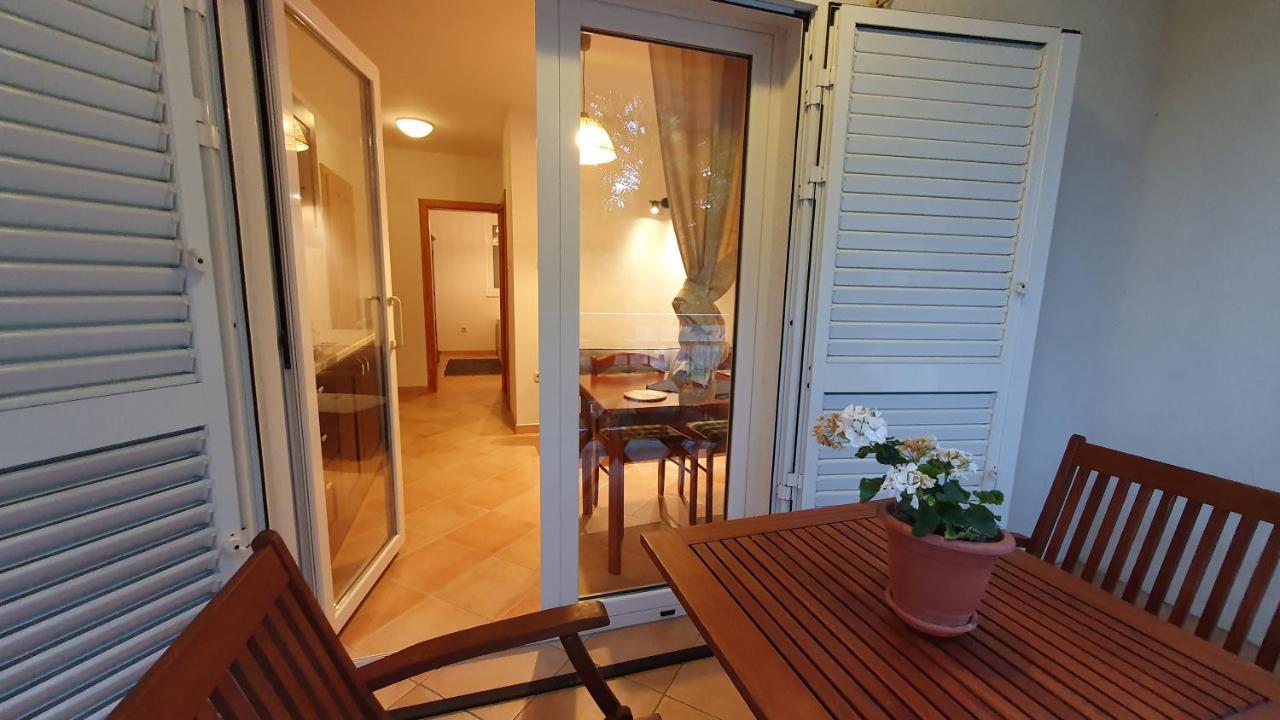 Sea Side Apartments 4* Нови Винодолски Екстериор снимка