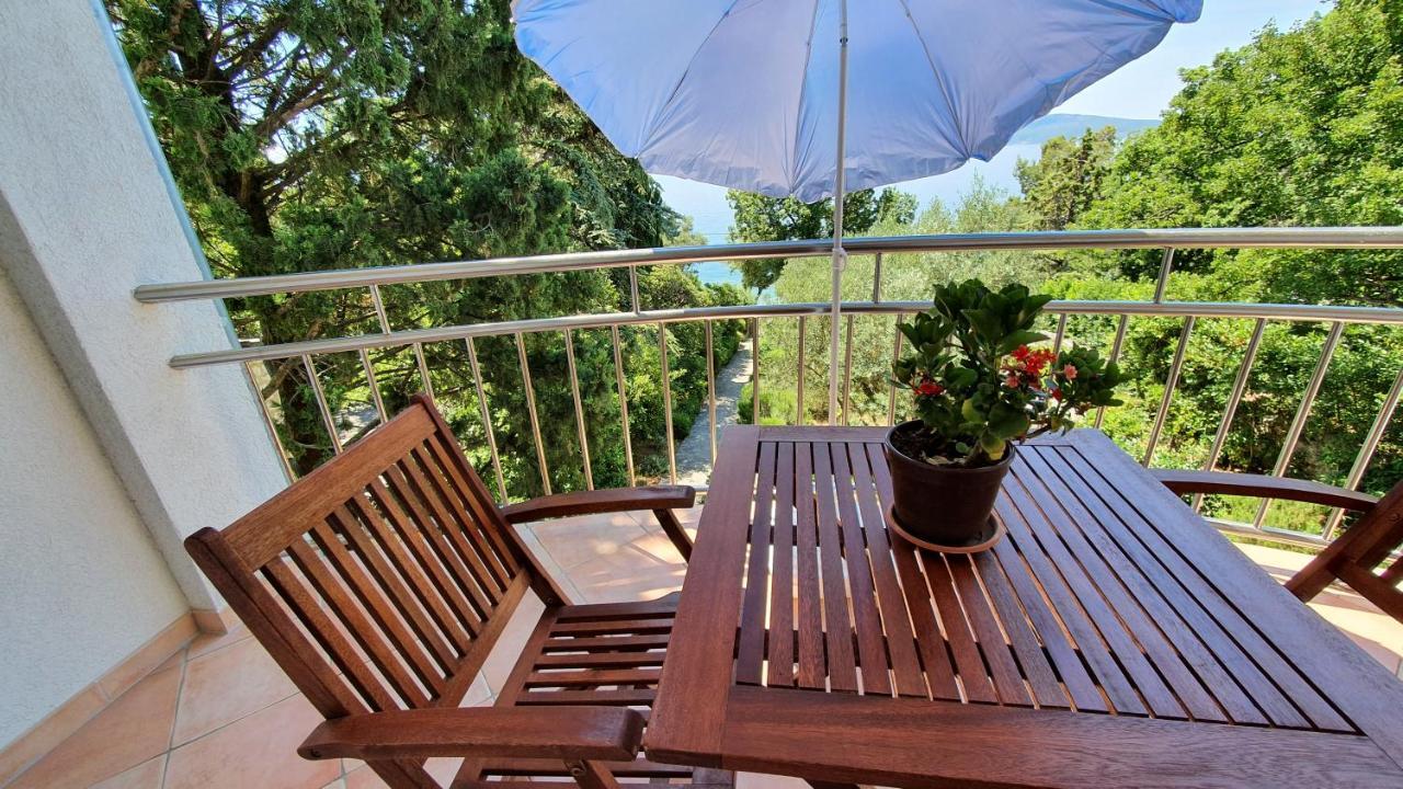 Sea Side Apartments 4* Нови Винодолски Екстериор снимка