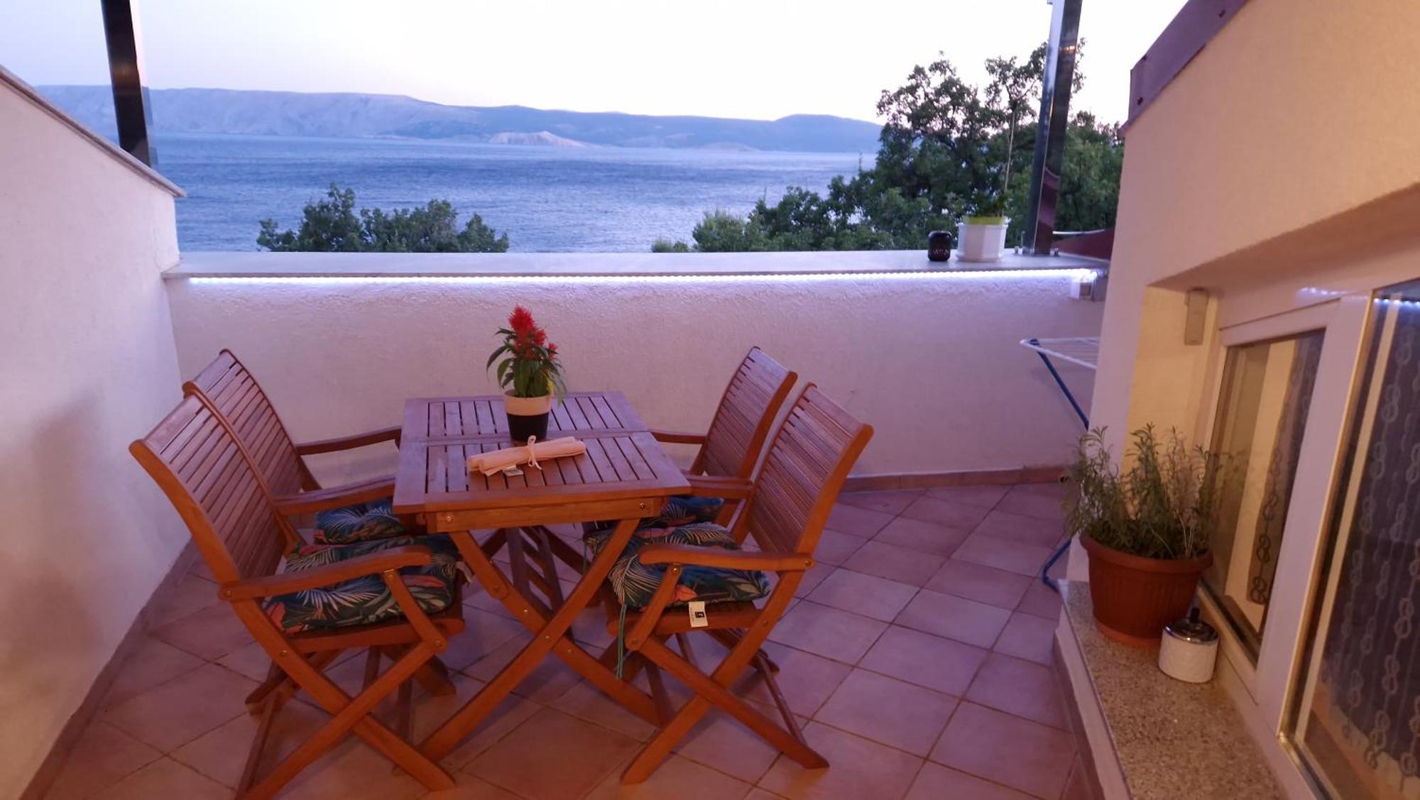 Sea Side Apartments 4* Нови Винодолски Екстериор снимка